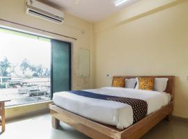 SPOT ON 60673 Patil Brothers Hotels And Resorts，位于Poinad的酒店