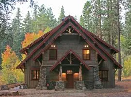 Ashland Lodge with Lake Views and Game Room Loft