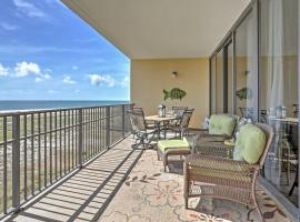 Beachfront Bliss on Dauphin Island with Pool Access!，位于多芬岛的酒店