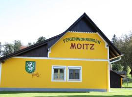 Ferienwohnung Moitz，位于Heimschuh的带停车场的酒店
