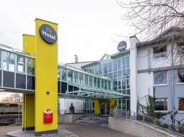 Hotel Holledau，位于Geisenhausen的酒店