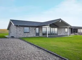 Nice Home In Faaborg With Kitchen