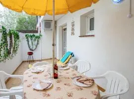 Cozy Apartment In Sant Antoni De Calonge With Kitchen