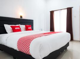 OYO 2169 Anugrah Bromo Homestay，位于岩望的酒店