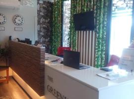 THE GREENHIVE HOTEL，位于Lapolapo的酒店