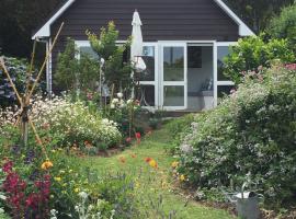 Hahei Kereru Cottage，位于哈海的海滩短租房