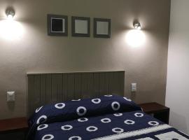 Hotel Axtla，位于El Tamarindo的酒店