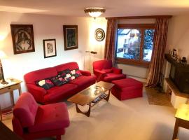 Apartments Chesa Guardaval，位于苏尔勒吉的酒店