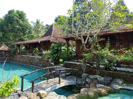 Jogloplawang Villa&Resort，位于卡里乌昂的度假村