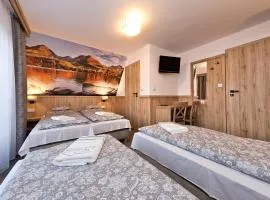 Pokoje Gościnne Kornelia- Jacuzzi, sauna !