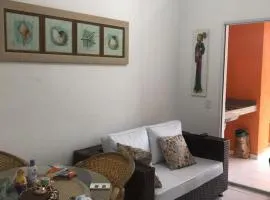 Escolha entre Cobertura com piscina interna 190m2 e o outro Apto Tipo tendo 95m2 Praia Bertioga