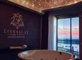 Panorama-27 Jacuzzi Apartment by LIUKSAI