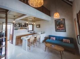 Little Ripper Boutique Lofts，位于海神庙的酒店