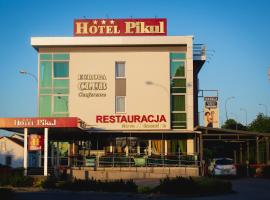 Hotel Sybilla，位于普瓦维的酒店