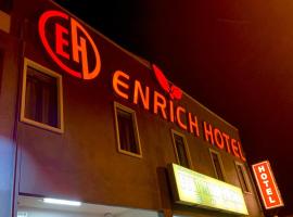 Enrich Hotel，位于双溪毛糯的酒店
