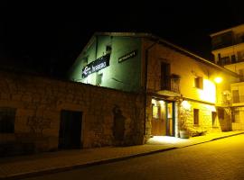 La Casona del Herrero，位于纳瓦莱诺的旅馆