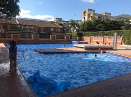 Riberas apt, unique & memorable，位于卡利的酒店