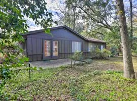 Quaint Tallahassee Home with Patio Less Than 3 Mi to FSU!