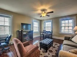 Walk to Shops, Dining and City Park Reading Apt