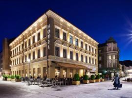 伊弗洛帕酒店，位于采列的酒店