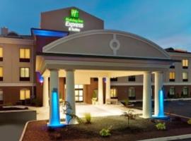 Holiday Inn Express，位于White Haven的酒店