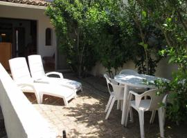 Naturiste Cap d'Agde Villa Héliovillage 10，位于阿格德角的酒店