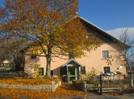 gite 9 places La Dolèze，位于La Sommette的酒店