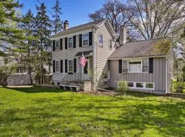 Charming Tivoli Home with Patio, by Town and Shops