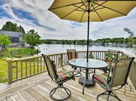 Family Cottage on Chaumont Bay, Walk to Downtown