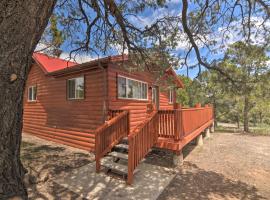 Cabin 6 Mi to Burr Trail, 32 Mi to Escalante!，位于博尔德的酒店