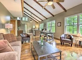 Hike and Zip-Line Red River Gorge Cabin with Hot Tub!