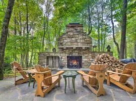 Screened Porch and 3 Decks Beech Mountain Cabin