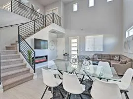 7 Mi to Dtwn Phoenix: Group-Friendly Getaway