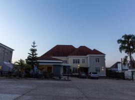 Shartell Hotels，位于Jos的酒店
