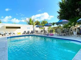 Hotel Las Palmas de OSA，位于Ciudad Cortés的酒店