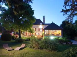 Logis Hostellerie la Chaumière，位于Arsonval的酒店