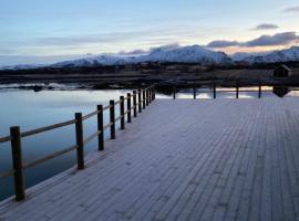 Rorbu by Nappstraumen, Lofoten，位于莱克内斯机场 - LKN附近的酒店