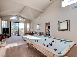 Borrego Springs Hideaway Pool Table, Mtn Views!，位于博雷戈斯普林斯的酒店