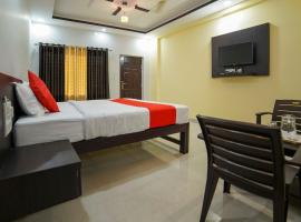 OYO 67964 Hotel Navaratna Palace，位于Puttūr的酒店