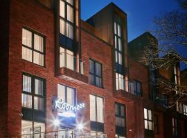 Roomzzz York City，位于约克的酒店