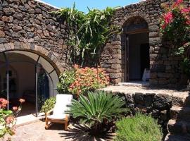 圣安娜达穆索度假屋，位于潘泰莱里亚的乡村别墅