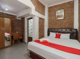 RedDoorz Syariah near Jalan Asahan Pematang Siantar