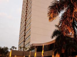 大坎普捷达酒店，位于大坎普坎普格兰特国际机场 - CGR附近的酒店