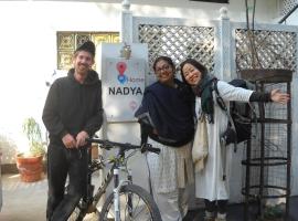 Nadya Homestay For Female & family，位于斋浦尔Rajasthan University of Health Sciences附近的酒店