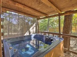 Broken Bow Cabin with Hot Tub and BBQ - 4 Mi to Lake!