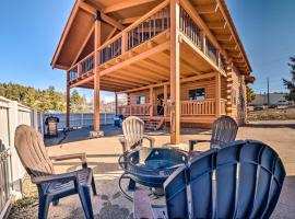 Pet-Friendly Cloudcroft Cabin Walk to Shop, Food，位于克劳德克罗夫特的酒店