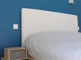 爱库伊尼亚酒店