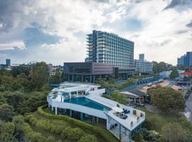 Tsix5 Phenomenal Hotel Pattaya，位于北芭堤雅的酒店