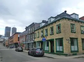 GLOBE-TROTTER & BACKPACKERS HOSTEL