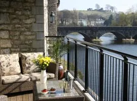 Luxury riverside apartment in Kendal